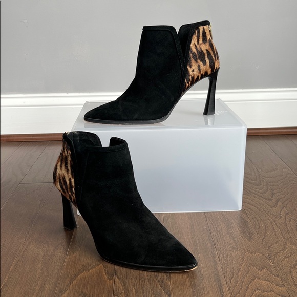 Vince Camuto Pentila Ankle Boots - Picture 2 of 11